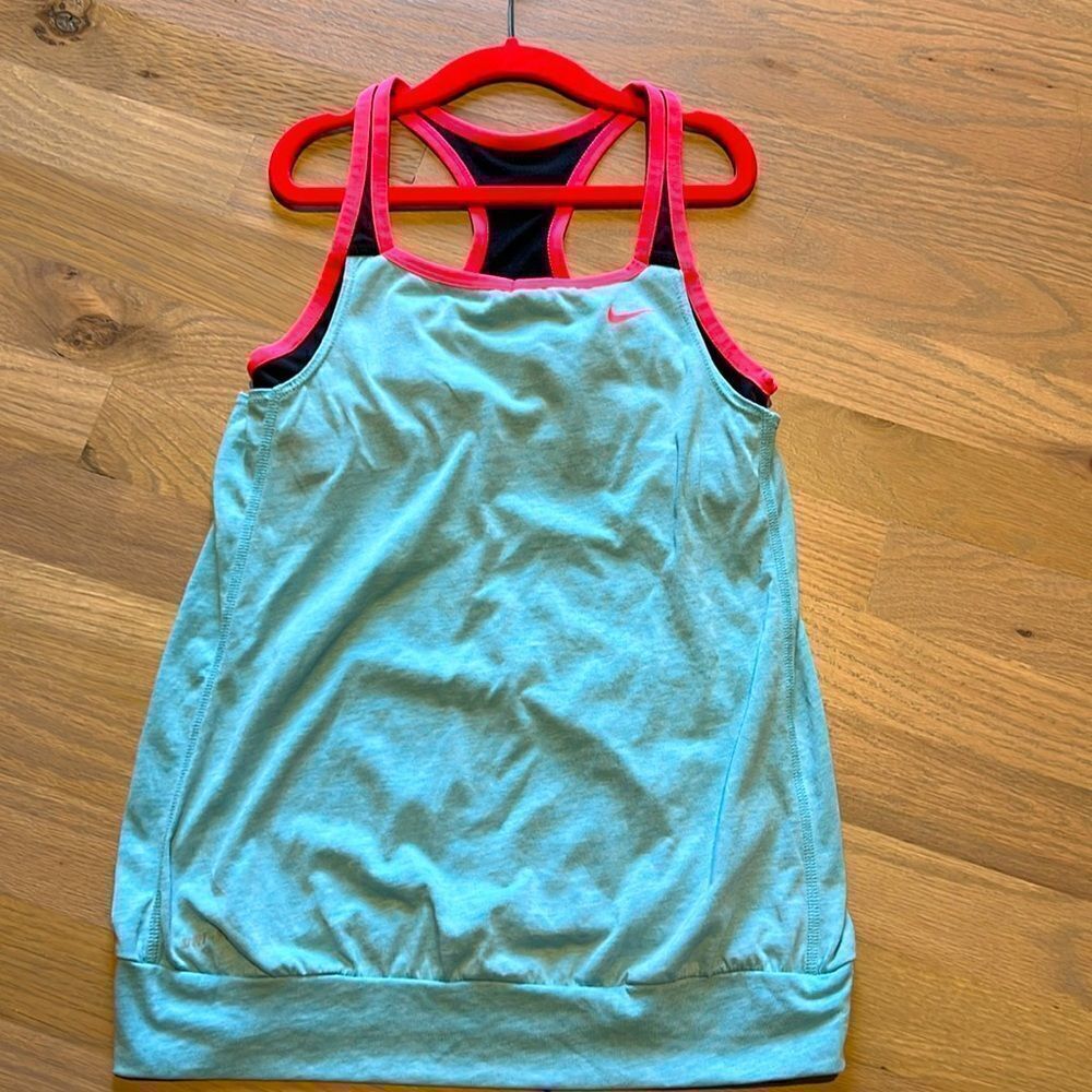 Nike Dri Fit Workout Tank Top w/ Built in Sports Bra